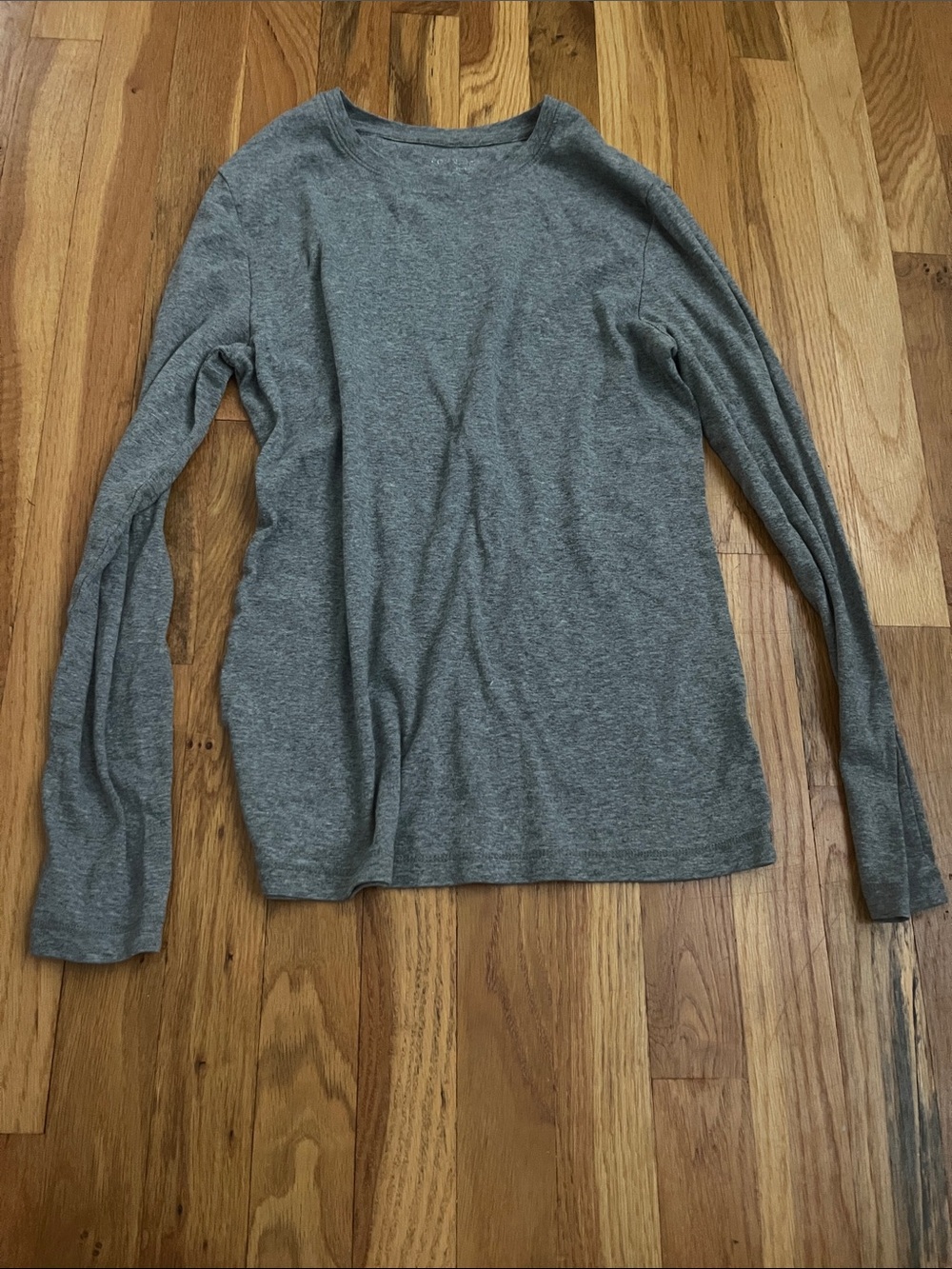 Classic Lightweight Long-Sleeve Crewneck Top - Heather Gray